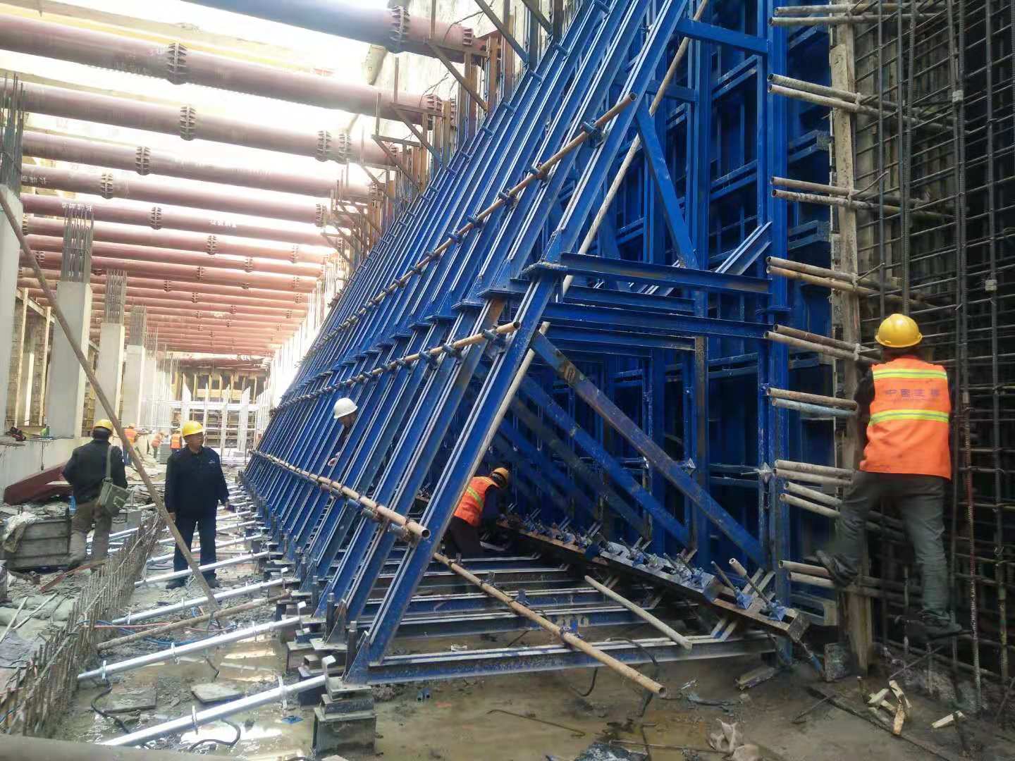 郑州地铁三号线|墙身钢模板